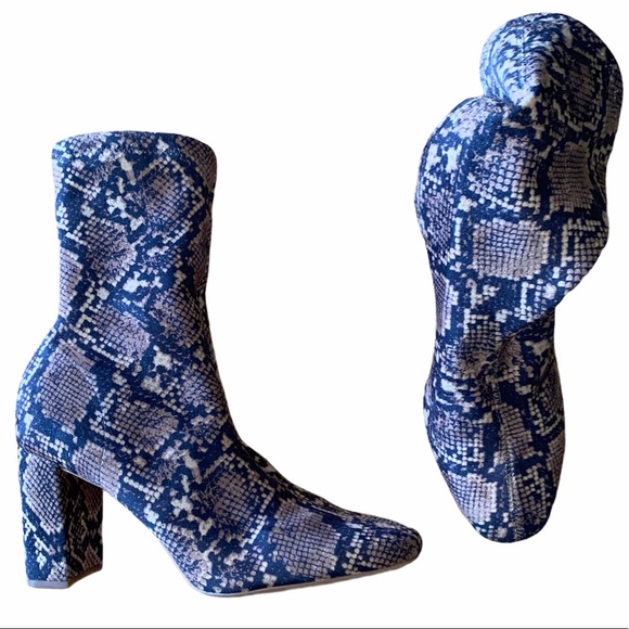 H&M Shoes - ✨2/$15 H&M 7.5 Snake Print pull-on booties Brown